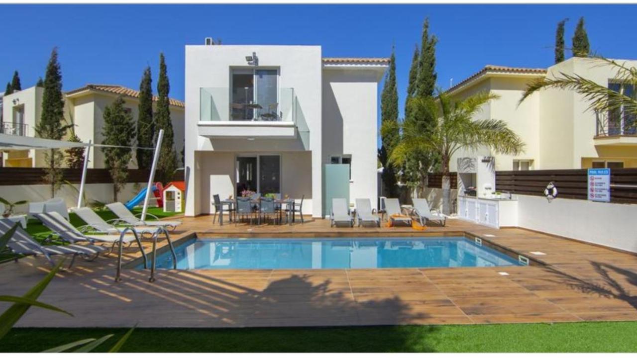 Tsokkos Family Villa - Pool Garden 2' Walk To Beach Protaras Buitenkant foto